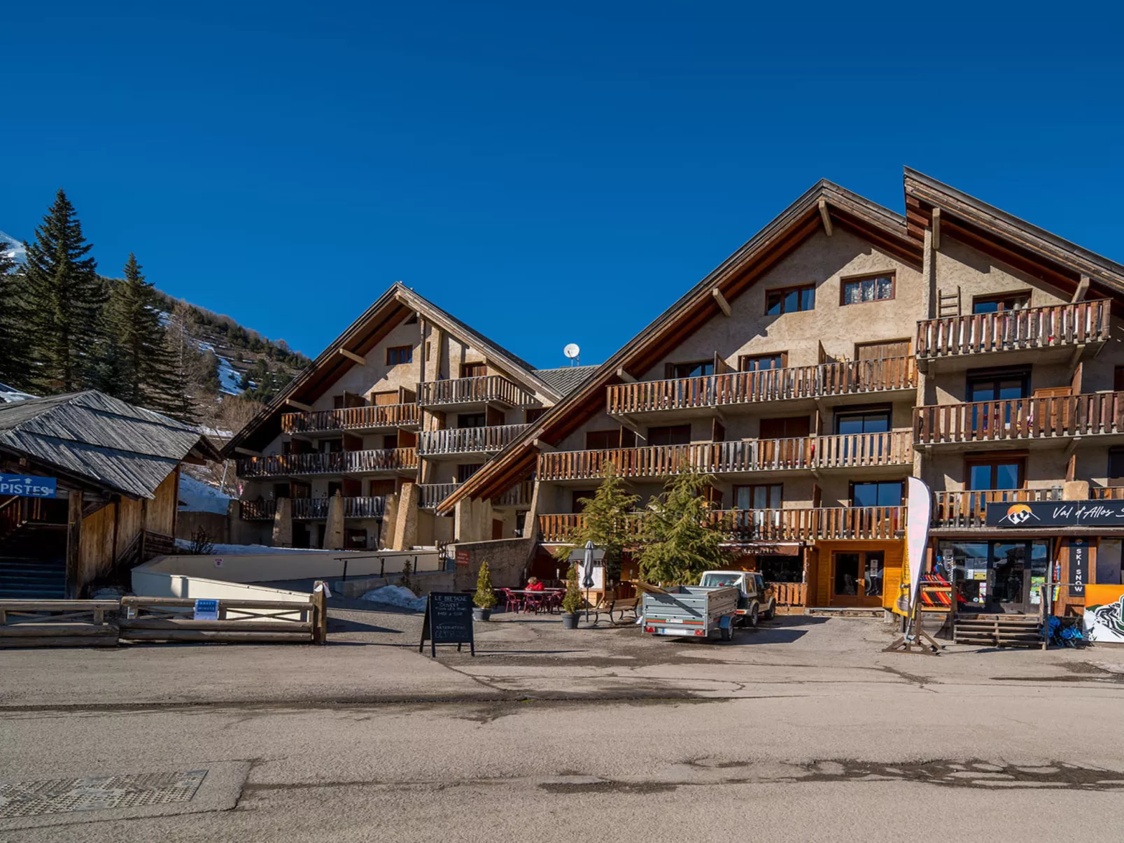 Les Marmottes-Draußen