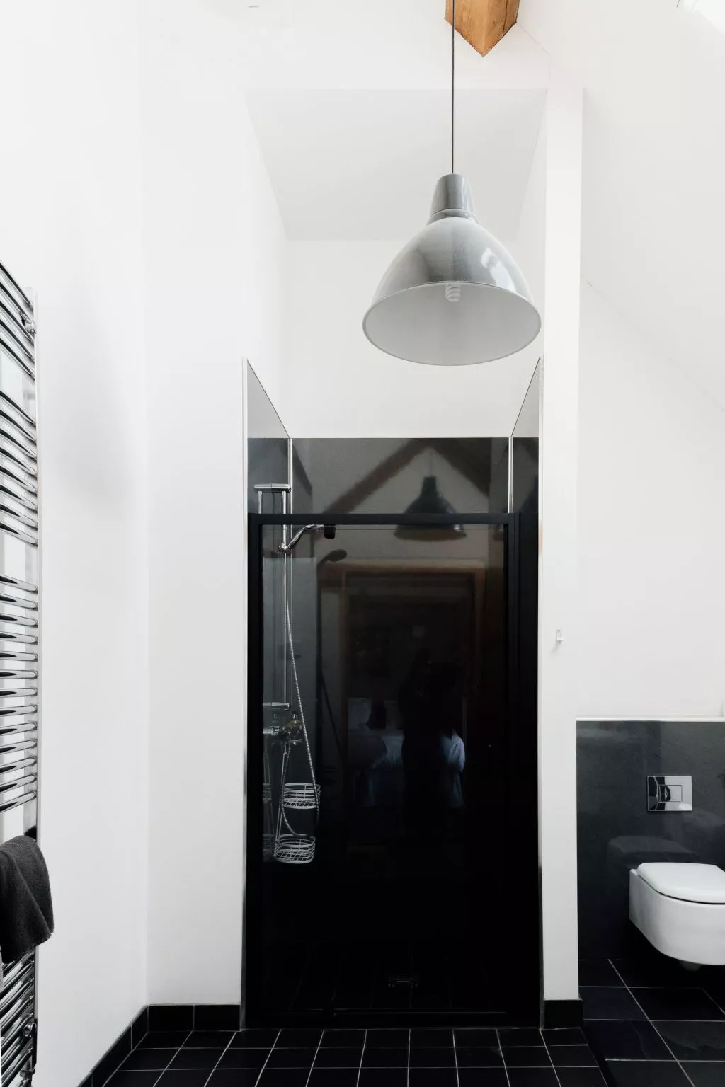 The Welsh Barn-Dedans