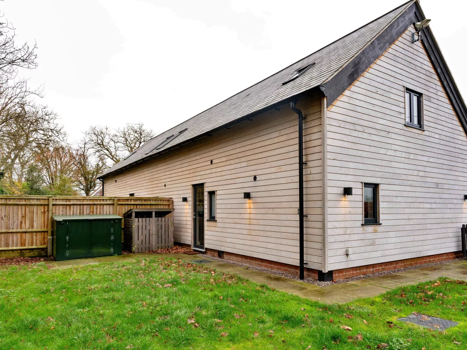 Acorn Cottage-Draußen