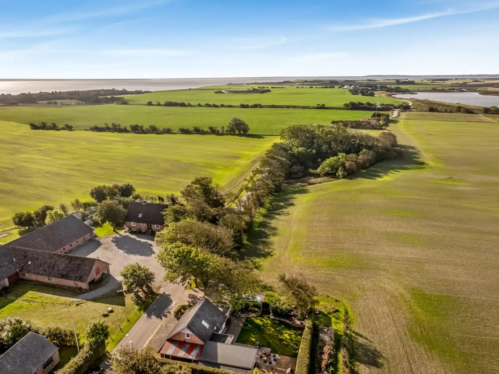 "Missa" - 2km to the fjord-Dehors