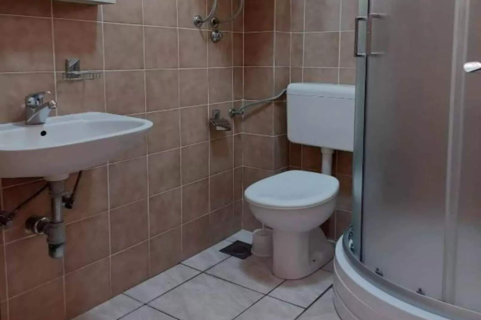 Apartments Natali - Studio Apartment with Balcony (APP1)-Badezimmer