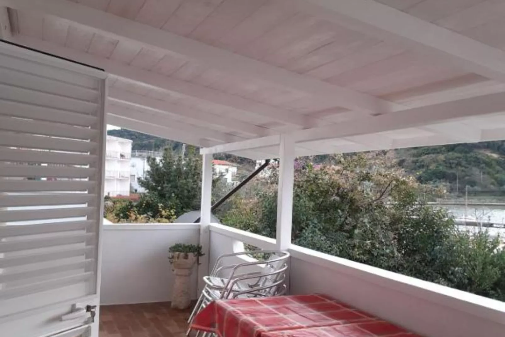 Guest House Green Corner Supetarska Draga - Triple Room with Terrace and Sea View-Terrace balcony