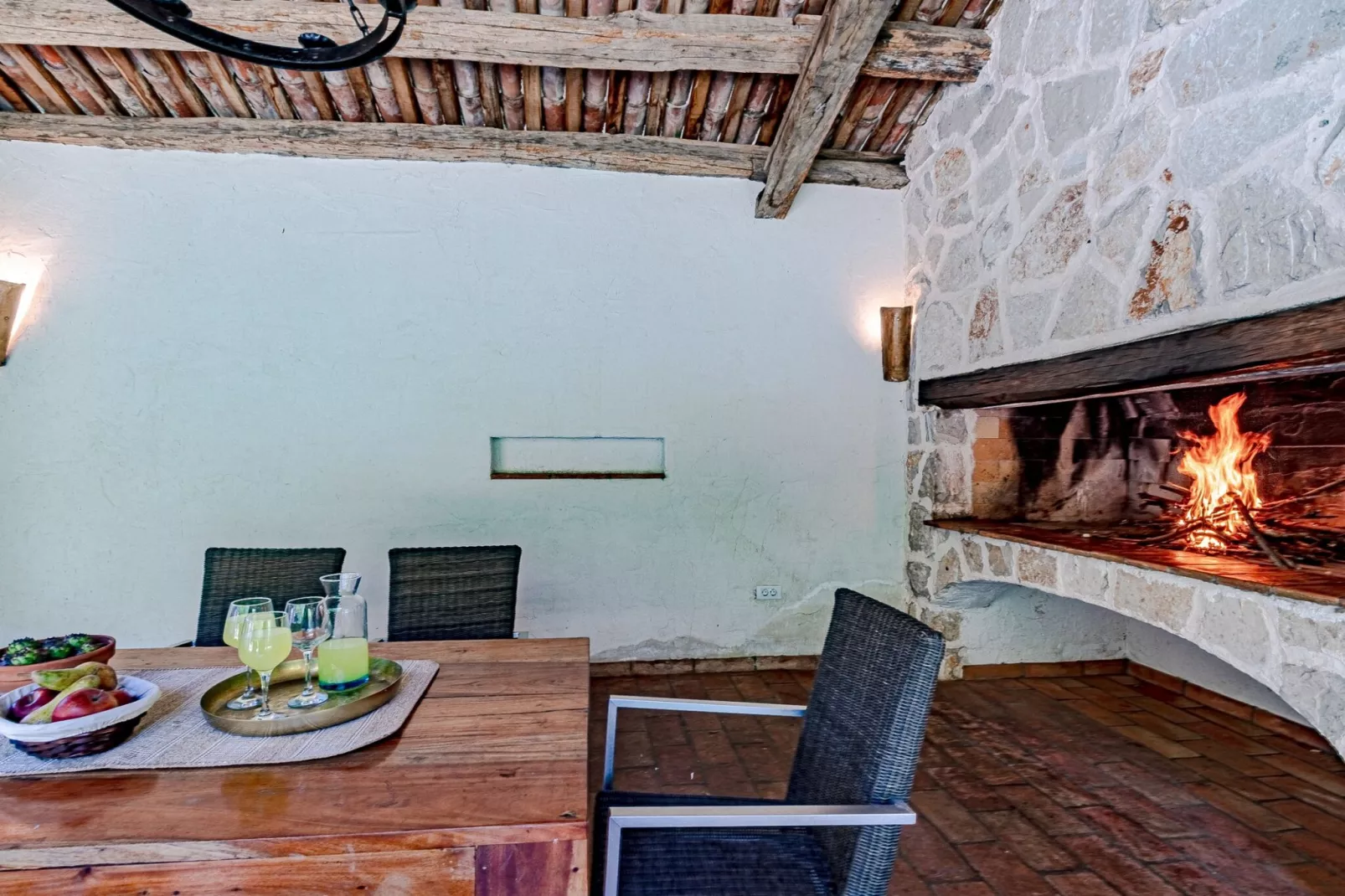 Stone House Anfitrite - Two Bedroom Villa with Private Pool and Terrace-Esszimmer