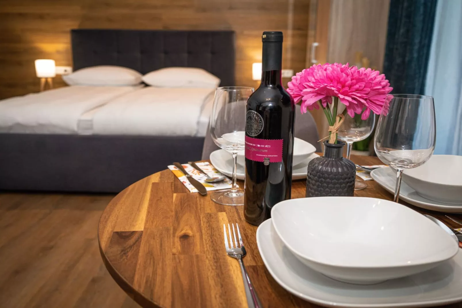 Studio Standard (A1)-Salle à manger