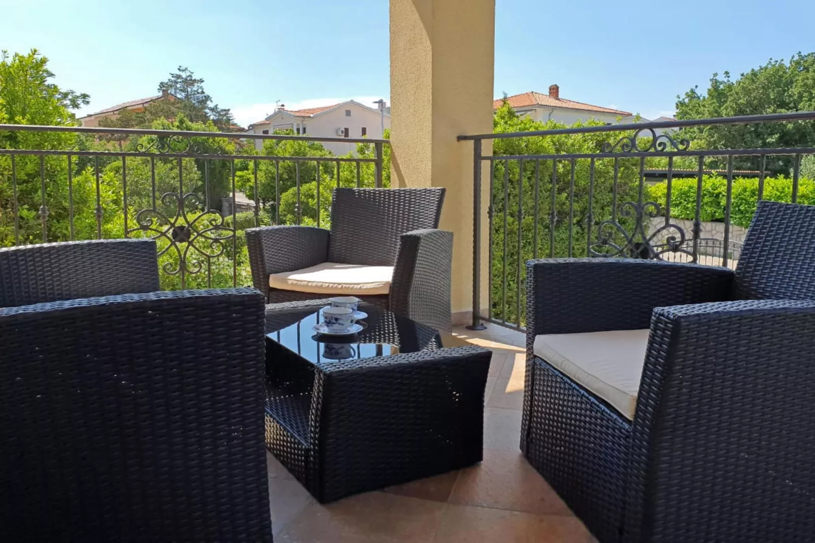 Exquisite and Stylish Apartment Krk with Balcony - Two Bedroom Apartment with Balcony-Terrasse / balcon
