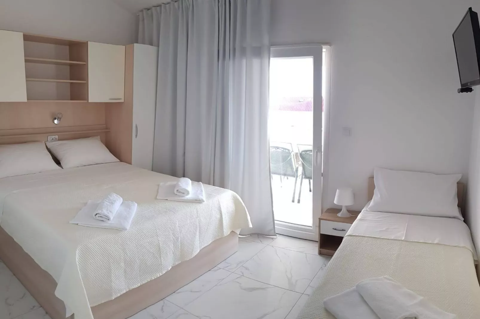 One-Bedroom Sea View Apartment