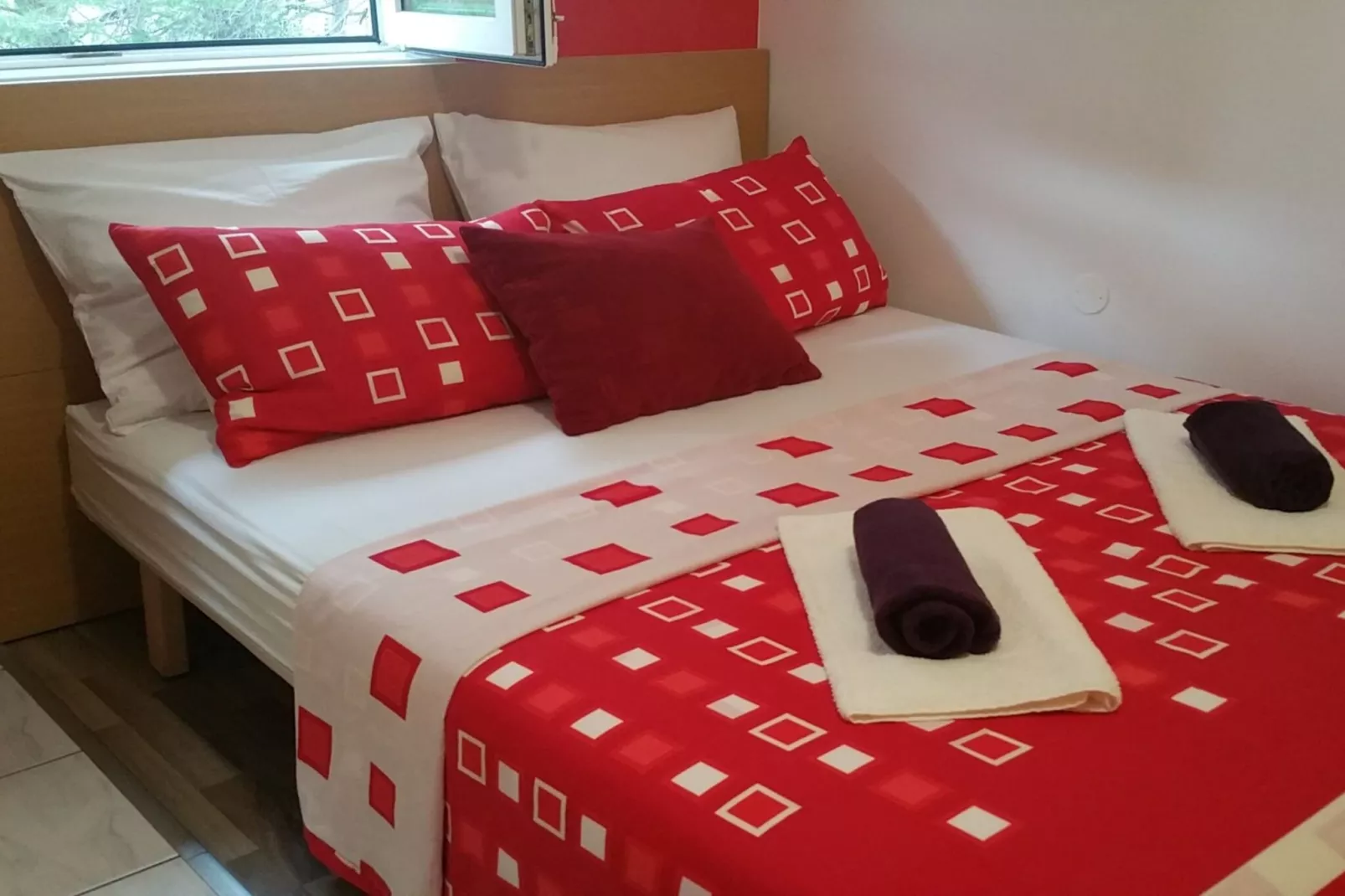 Apartments Mateo - Studio Apartment - Red-Chambre