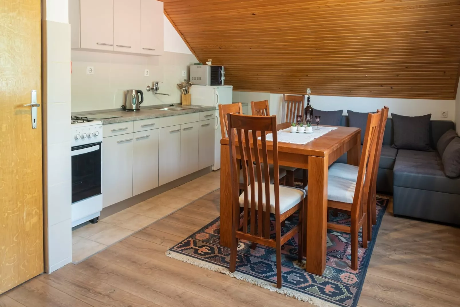 Attic Apartment with Balcony A2-Kitchen
