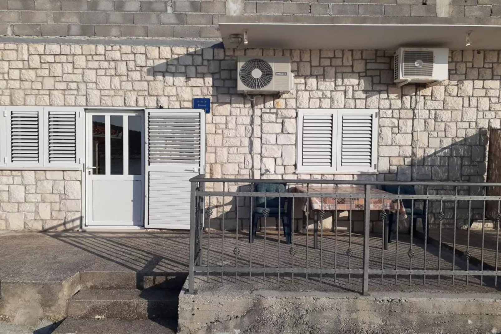 Two-Bedroom Apartment With Sea View Ap 1-Outdoor