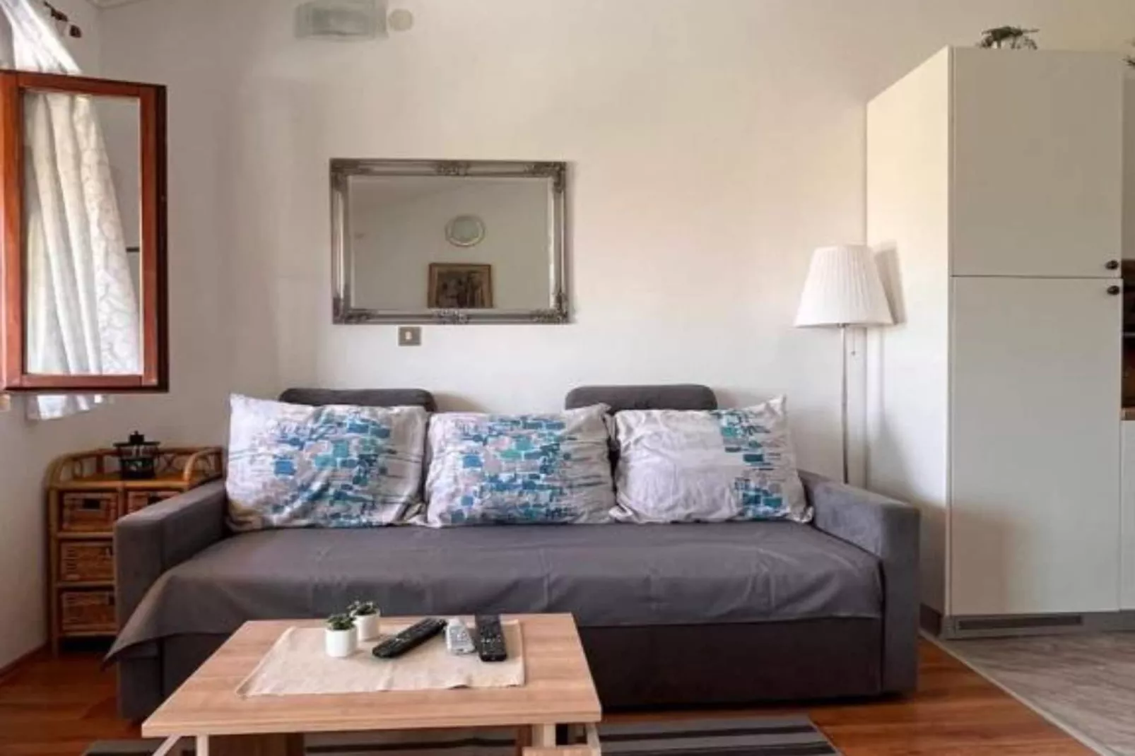 One-Bedroom Apartment With Sea View (A)-Bedroom