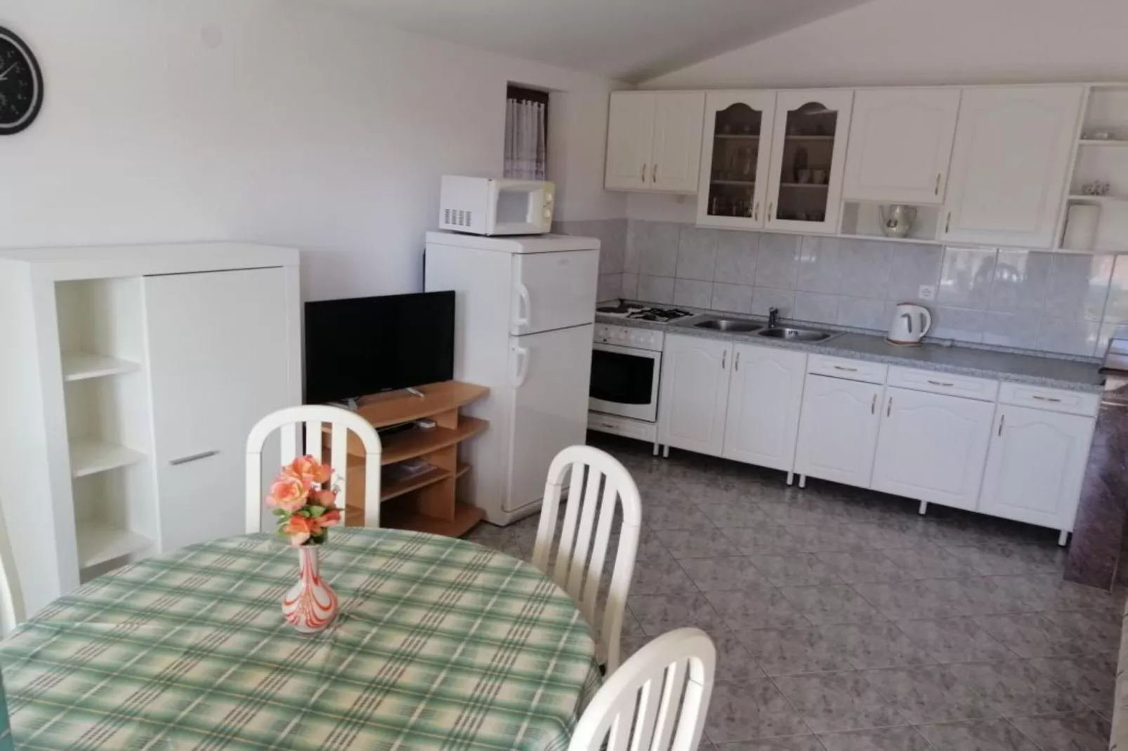 Apartments Milakovic-Kanica - One Bedroom Apartment with Sea View and Terrace (BR. 4)-Outdoor