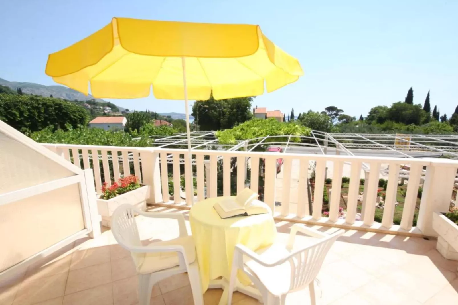 Double Room With Sea View 9