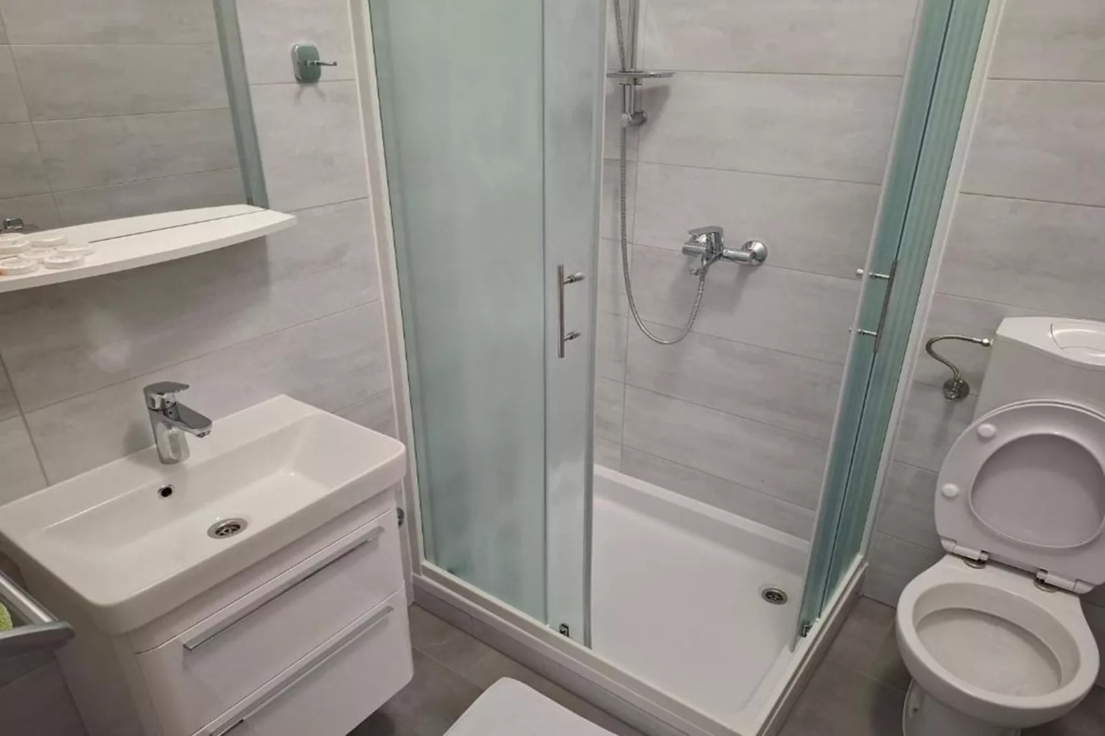 Rab Diving Mirko - Two Bedroom Apartment with Sea View (5A)-Badezimmer