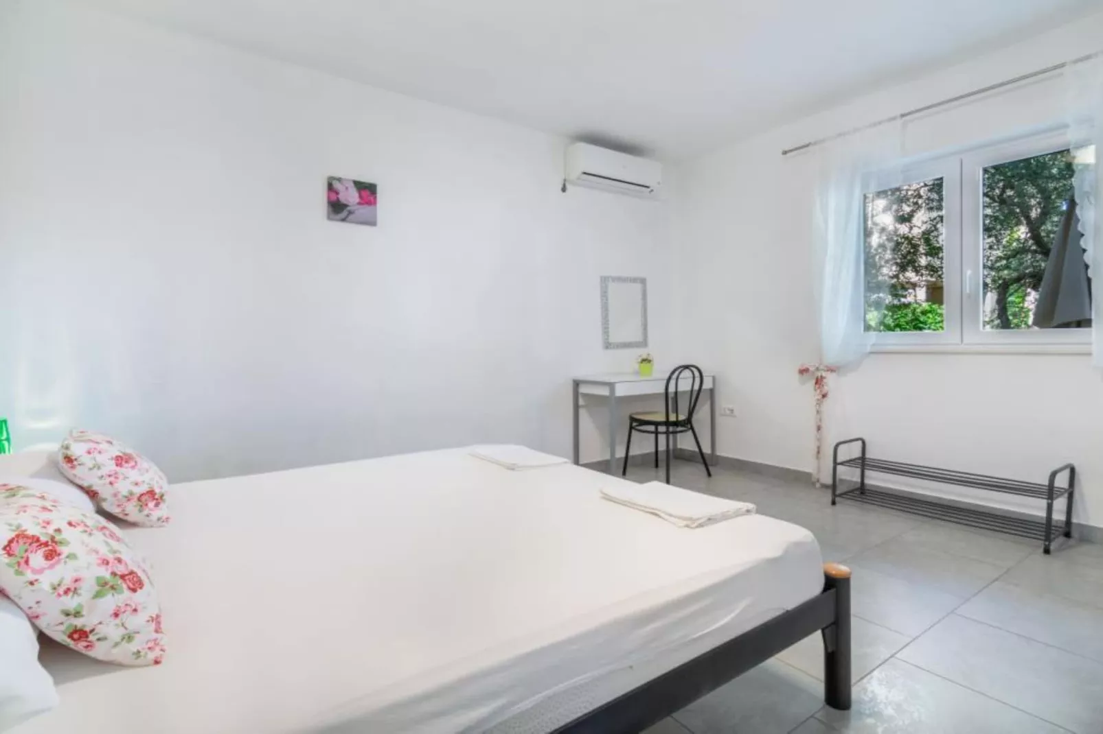 Apartment Pavlov - Three Bedroom Apartment with Terrace-Bedroom