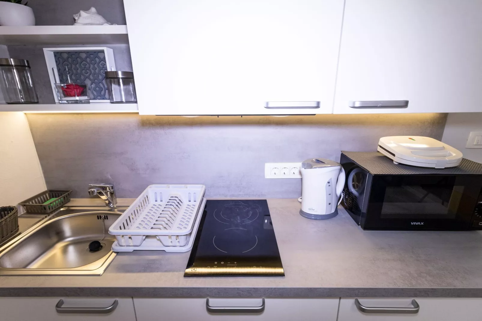 Piran Downtown Chic and Cozy Apartments - Classic One Bedroom Apartment (owner 1.V)-Kitchen