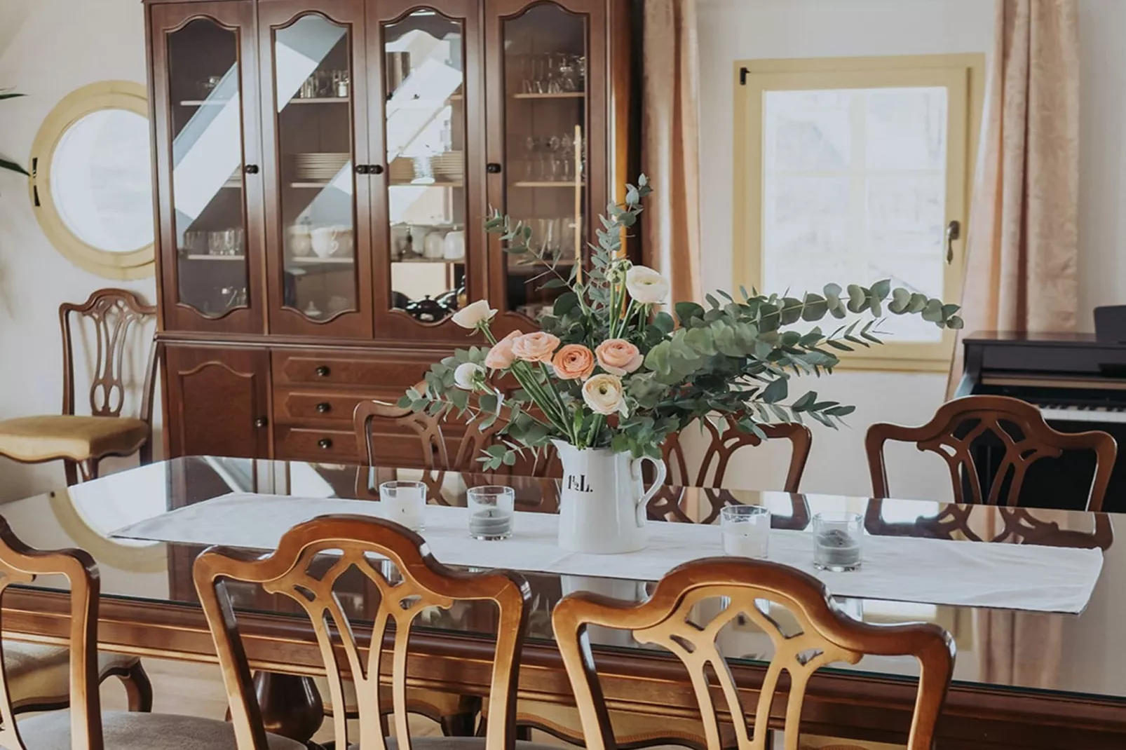 Enchanted Misty Valley Cottage Apartments - Standard One Bedroom Apartment (owner 3)-Esszimmer