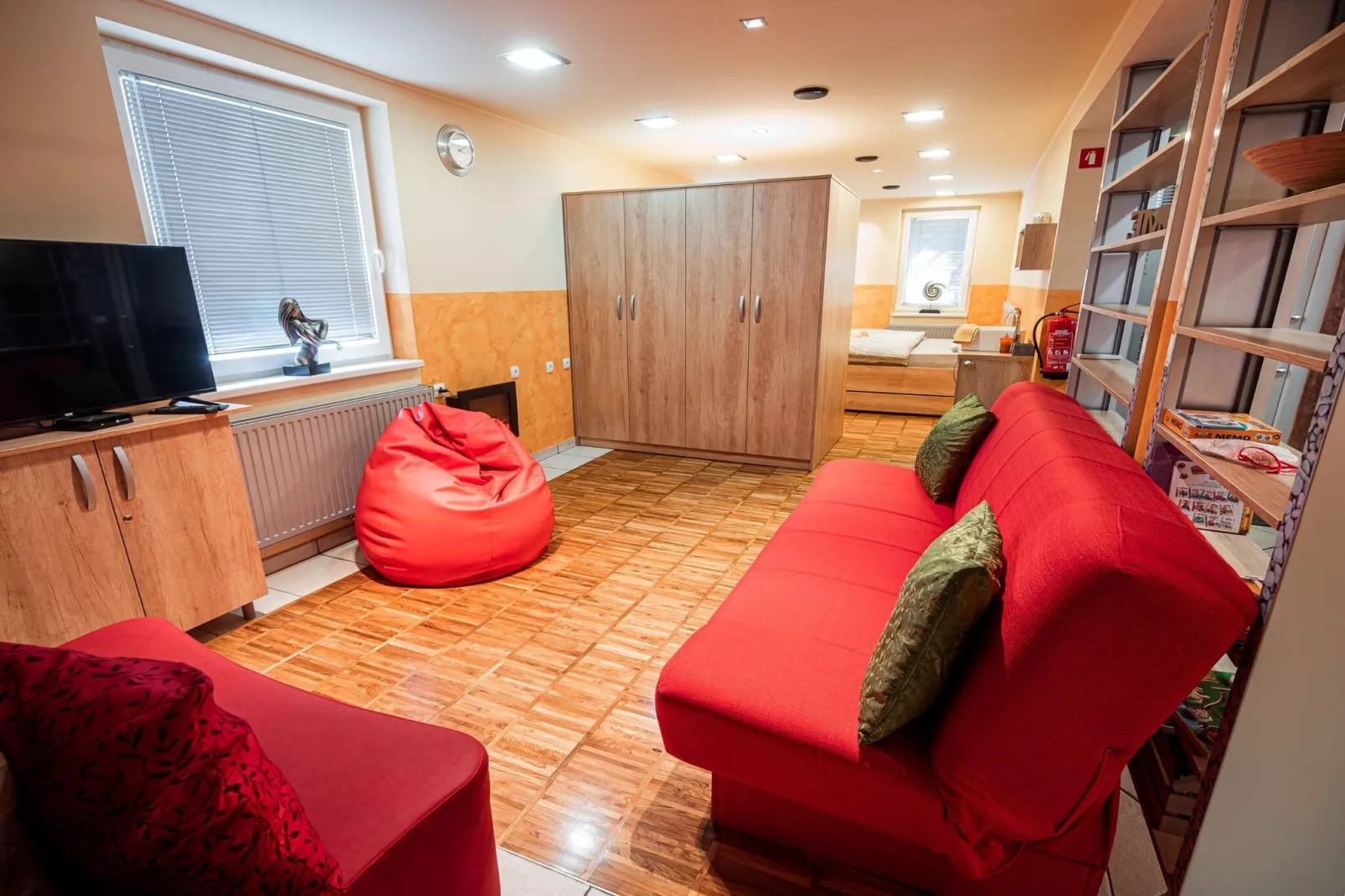 Elegant and Stylish Retreat Apartments with Terrace - Two Bedroom Apartment with Terrace-Salon