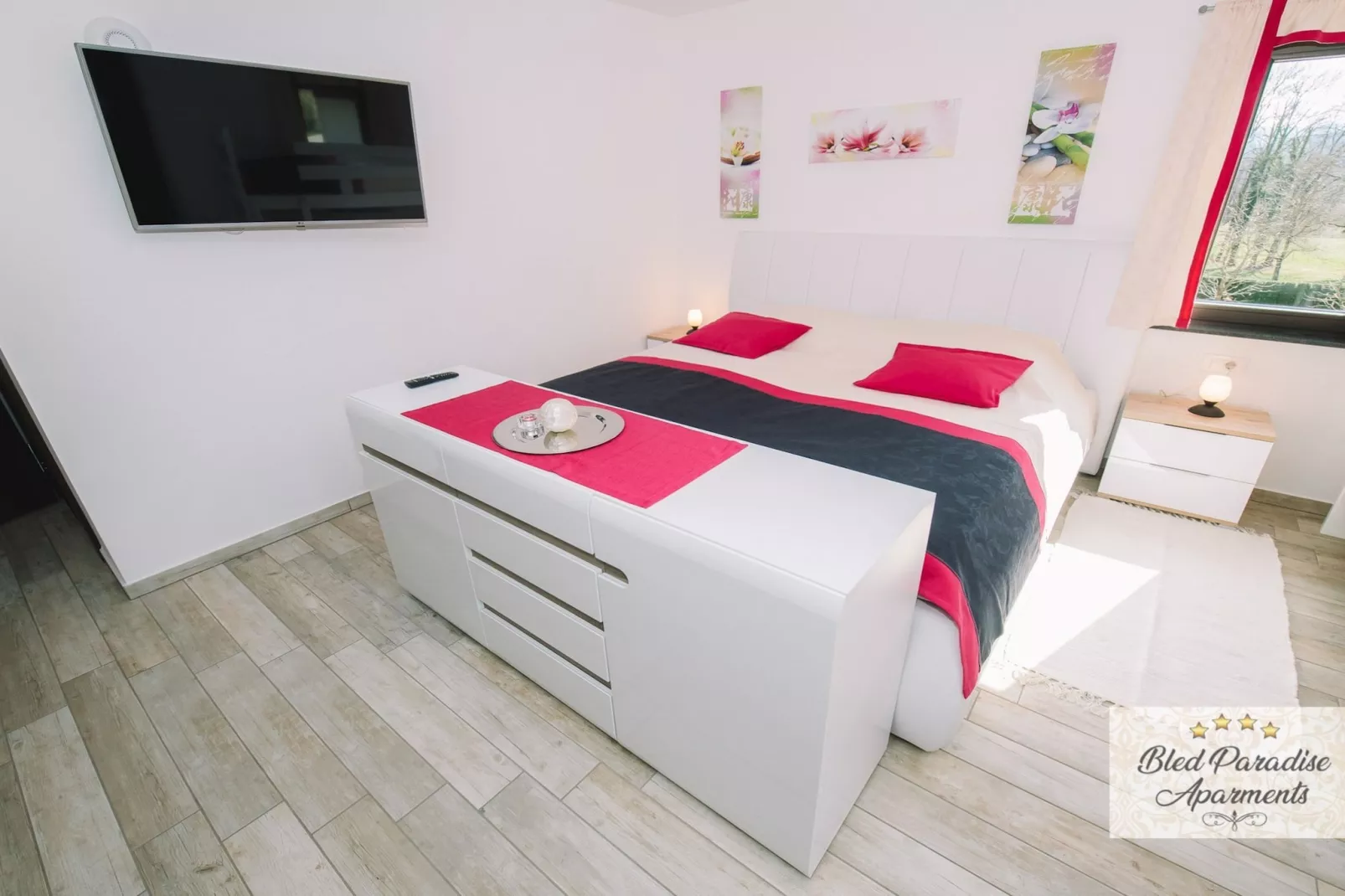 Bled Prestigious and Stylish Apartments - Classic One Bedroom Apartment with Balcony (owner 4)-Bedroom