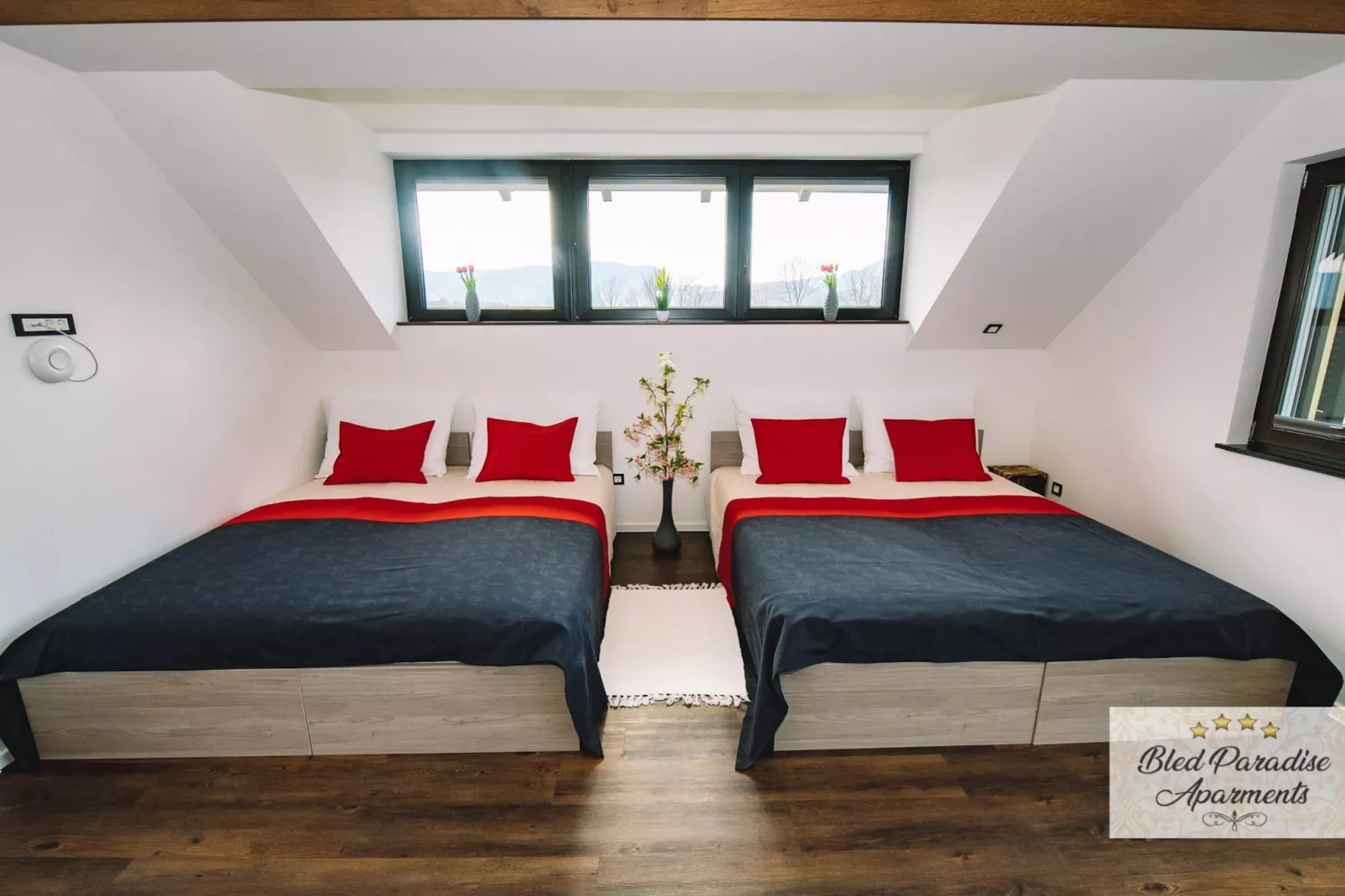 Bled Prestigious and Stylish Apartments - Two Bedroom Apartment with Balcony (owner 5)-Chambre