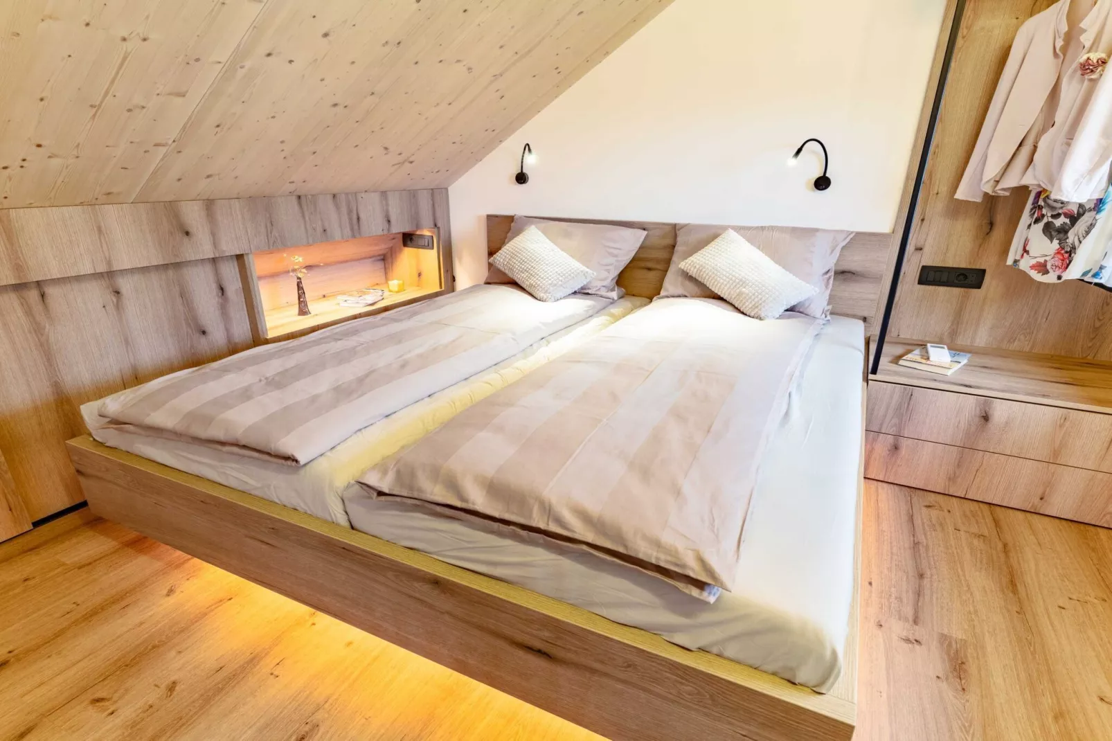 Elegant Warm Bliss Hideaway Escape Lodge - Holiday Home with Hot-Tub and Sauna (owner Excellency)-Chambre