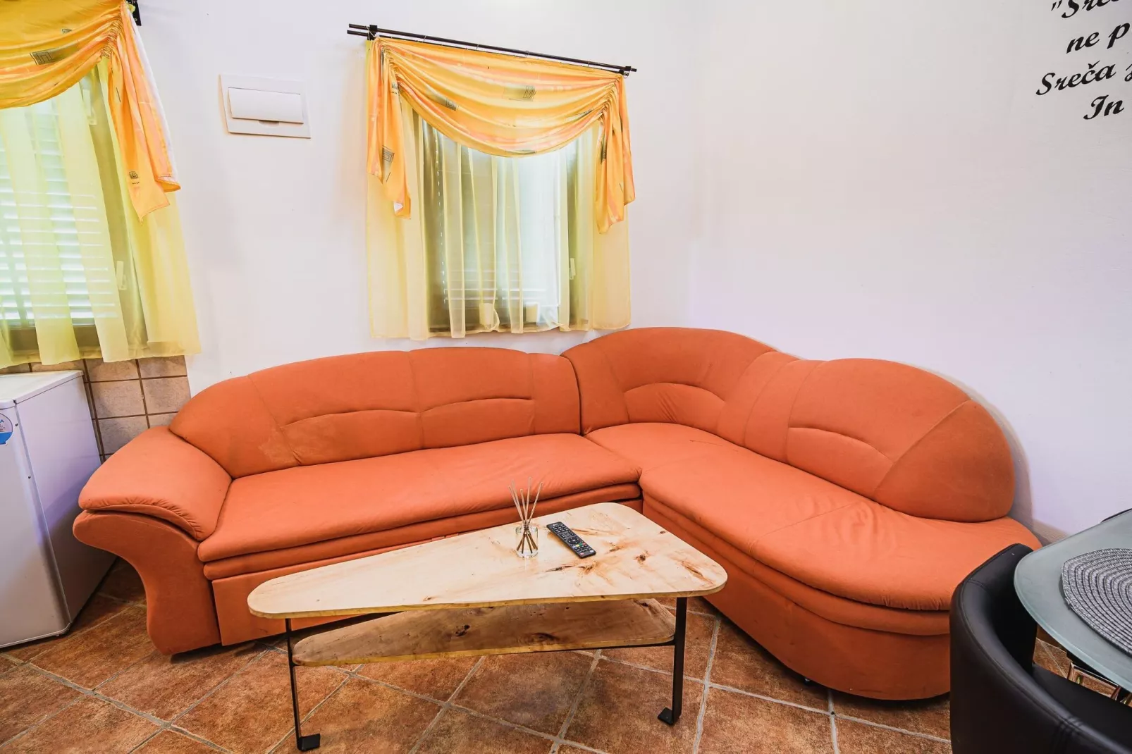 Harvest Horizon Holiday Home with Sauna - One Bedroom Holiday Home-Living room