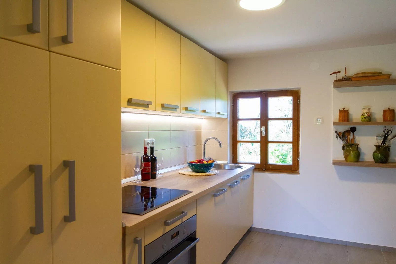 Hillside Haven Holiday Home with Sauna and Hot-Tub - One Bedroom Holiday Home with Sauna and Hot-Tub-Cuisine