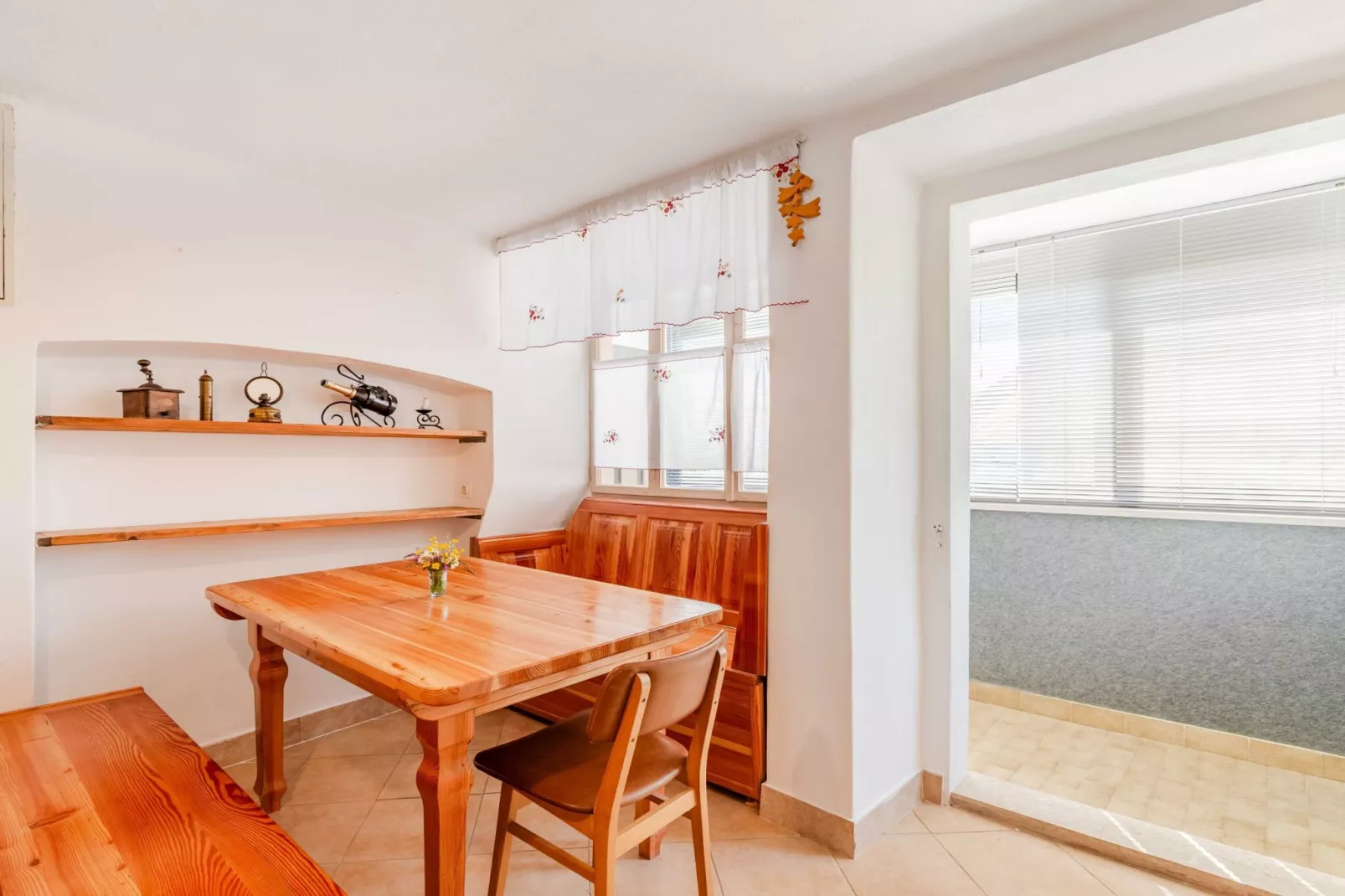 Nature Hideaway Holiday Homes with Sauna - Two Bedroom Holiday Home (owner Liza)-Dining room