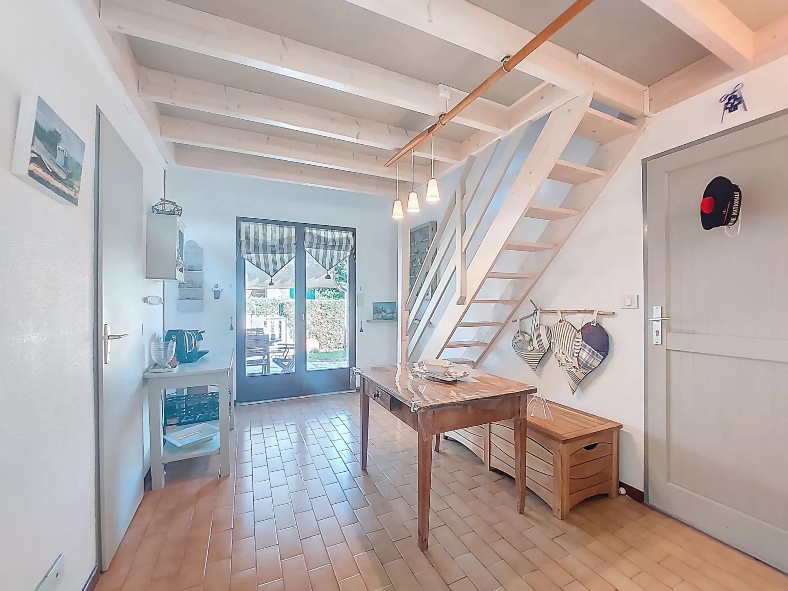 Les Charmilles-Drinnen