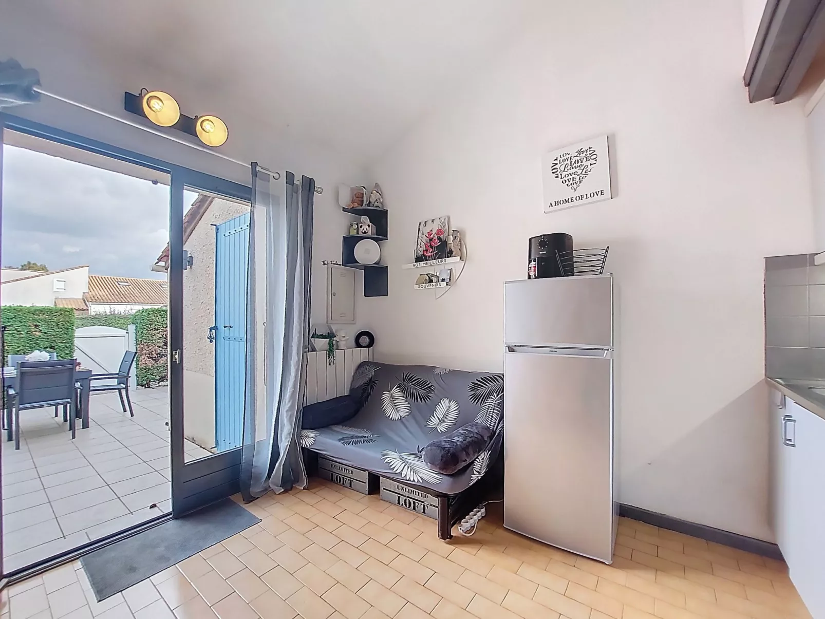 Les Charmilles-Drinnen