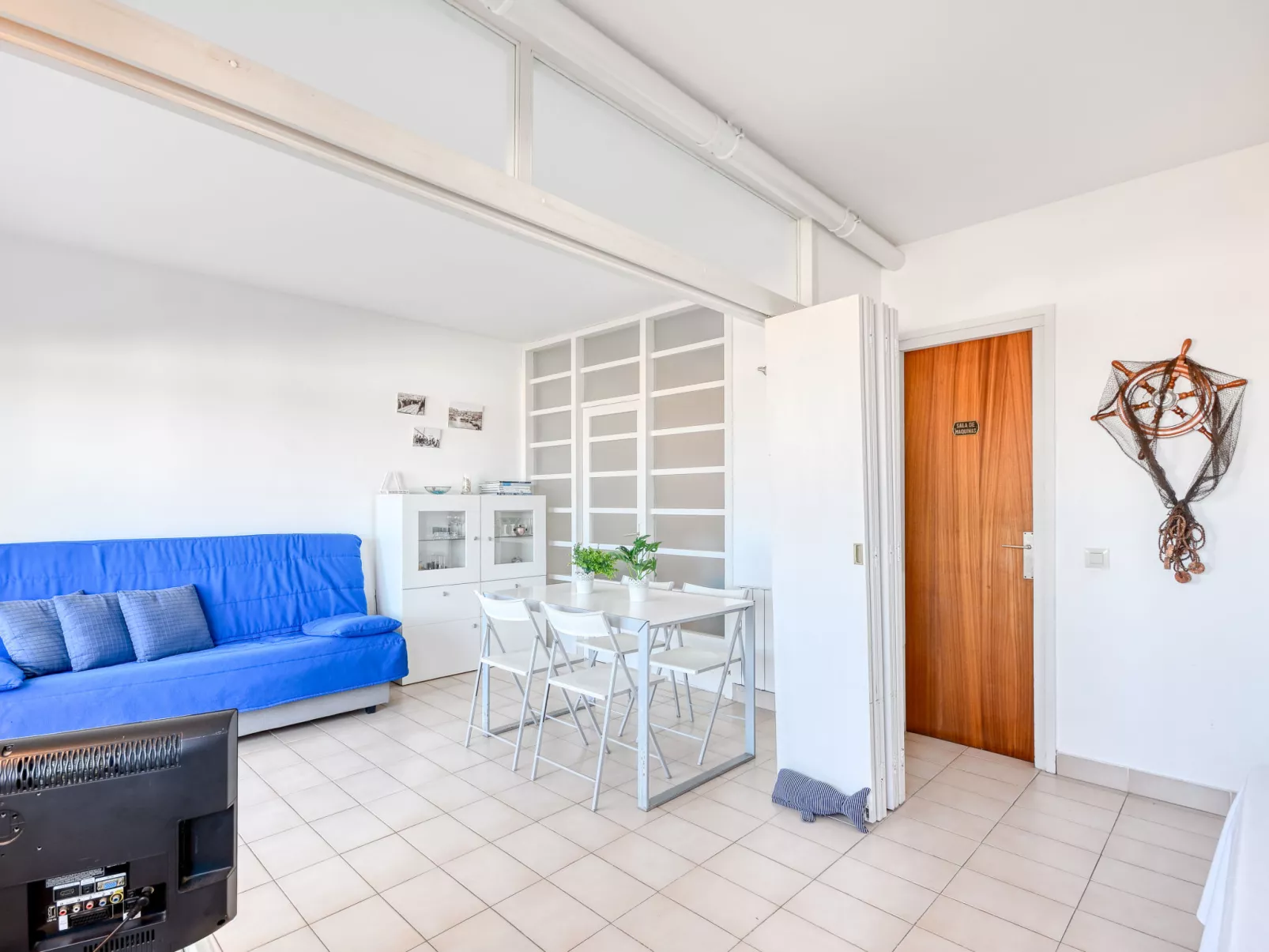 Mirador del Pedró-Inside