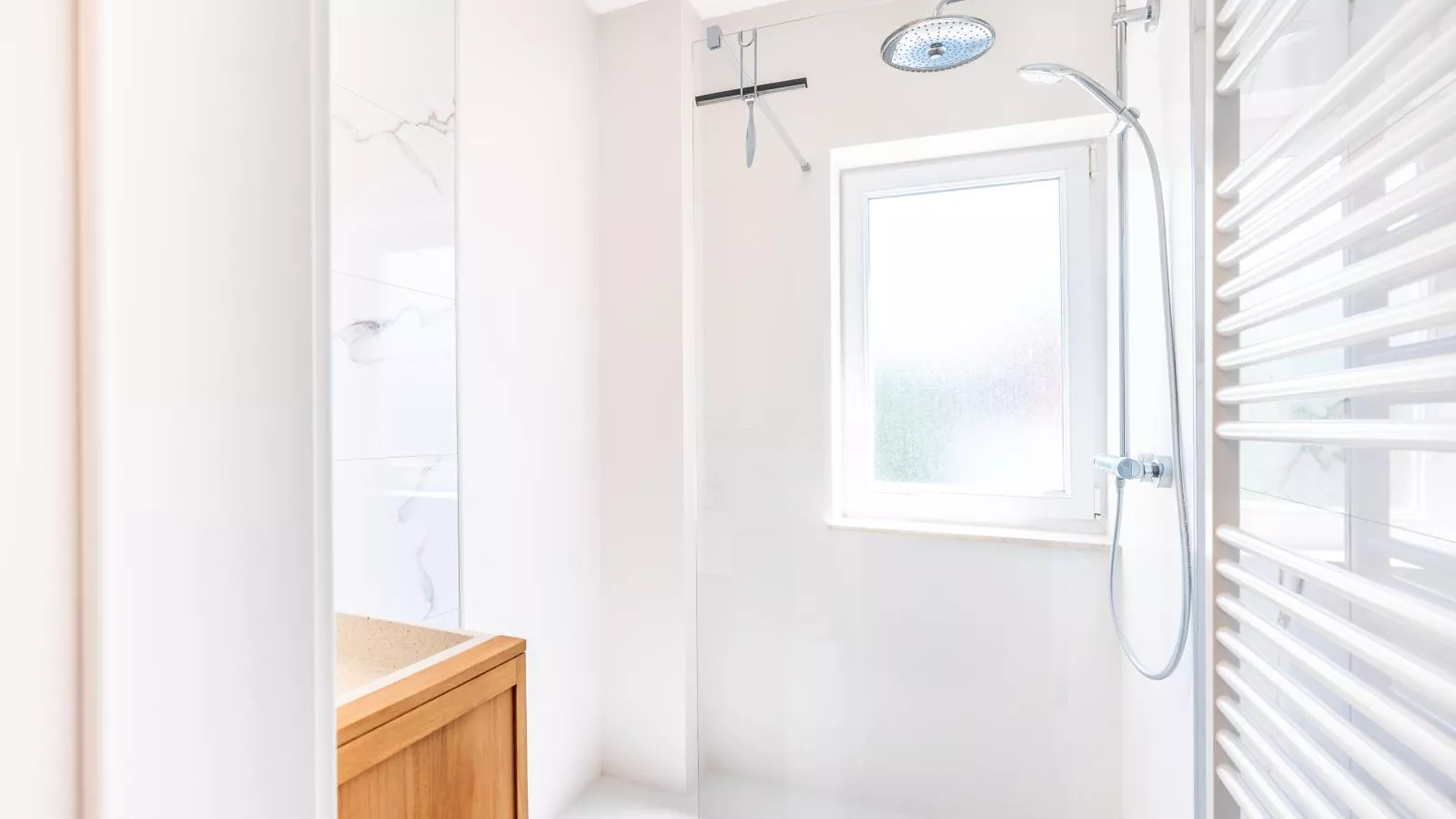 Argenteuil Twee-Bathroom