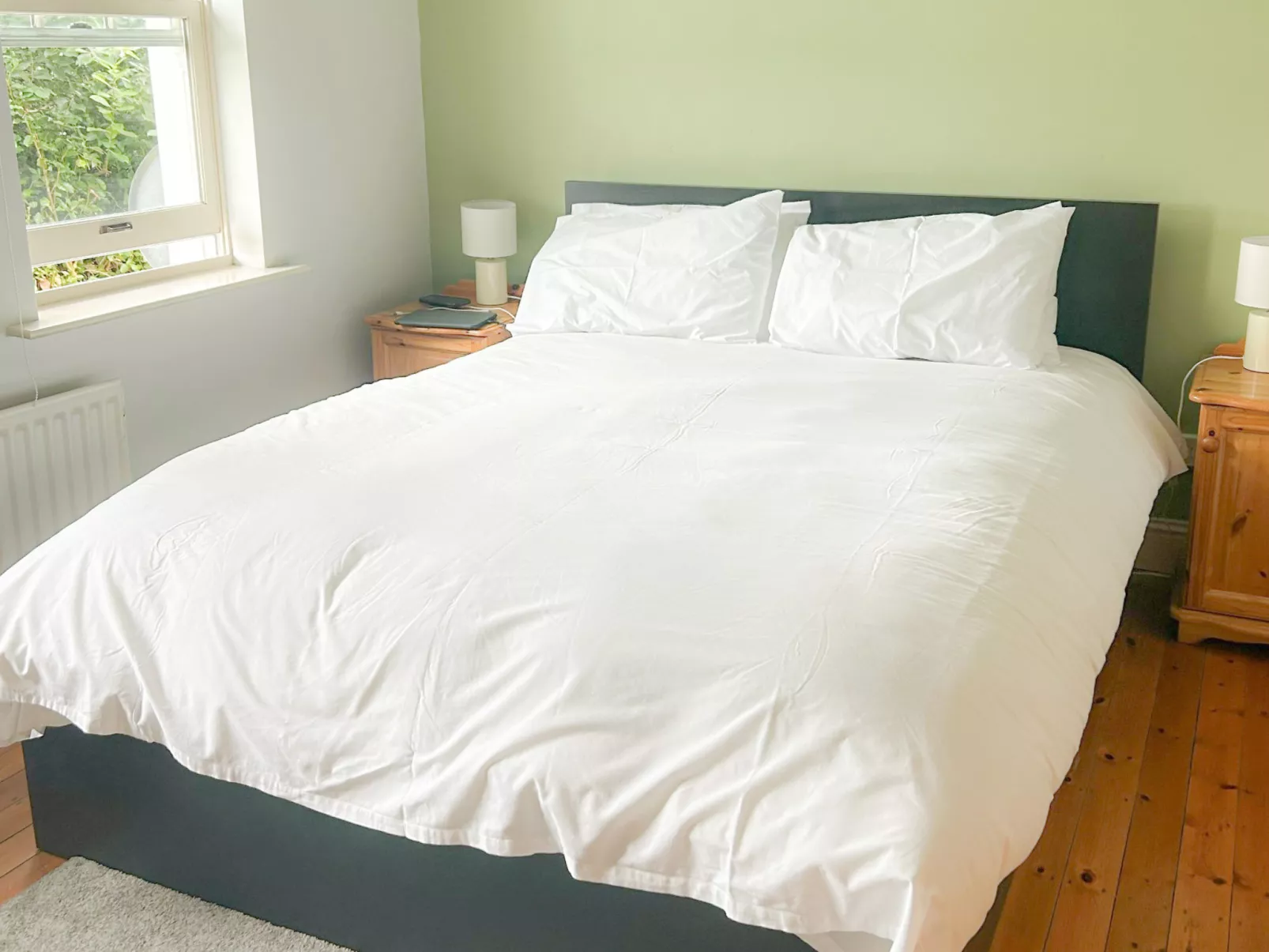 Courtyard HC No 8-Drinnen