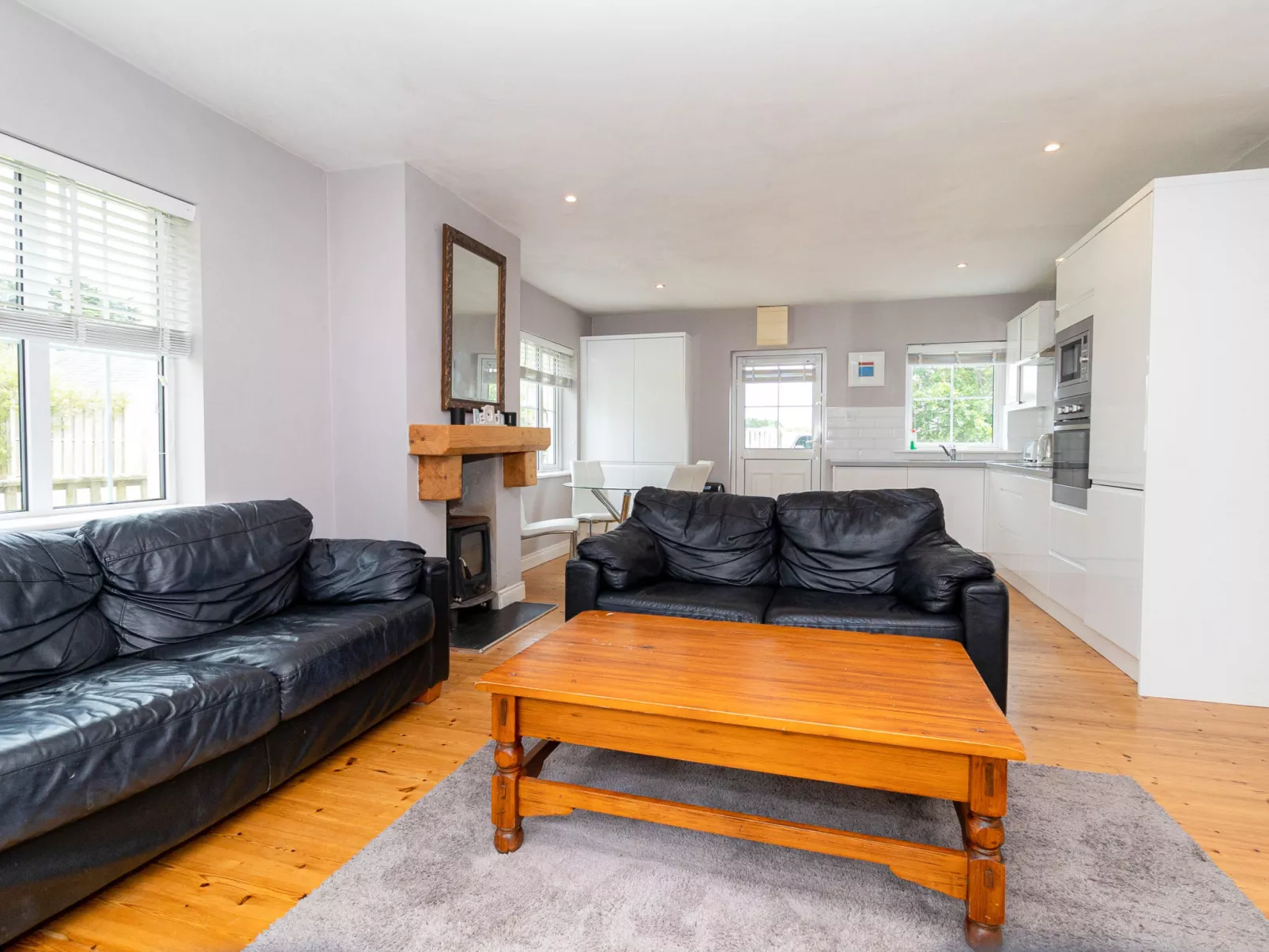 Brittas Bay Holiday Park No.18-Inside