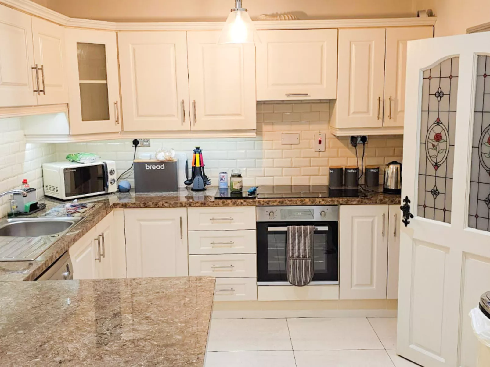 Passage East Holiday Home-Drinnen