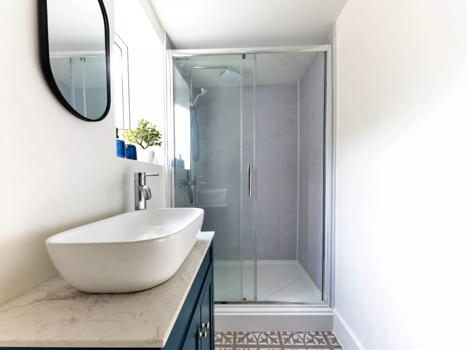 Sheila's Cottage-Inside