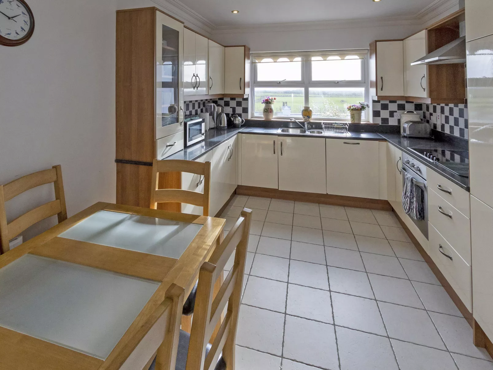 Matthews Cottage Doonbeg-Dedans