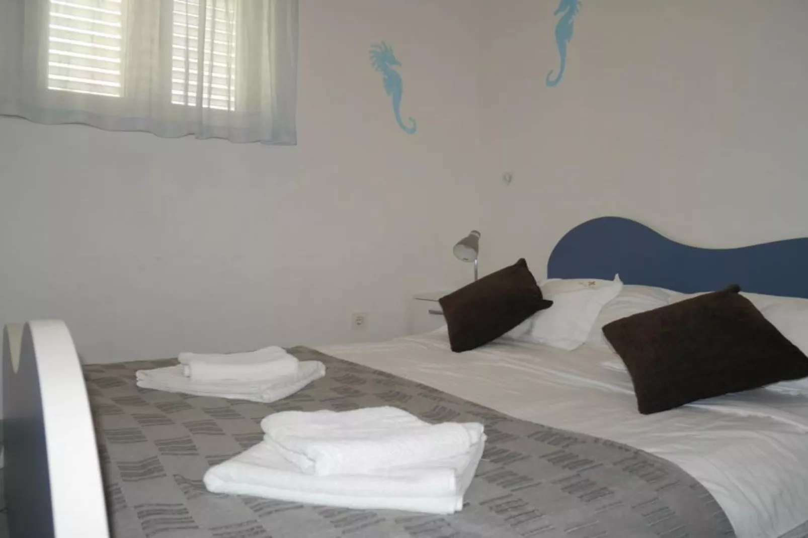 Dugi Rat Seaside Apartments - Two Bedroom Apartment 3-Chambre
