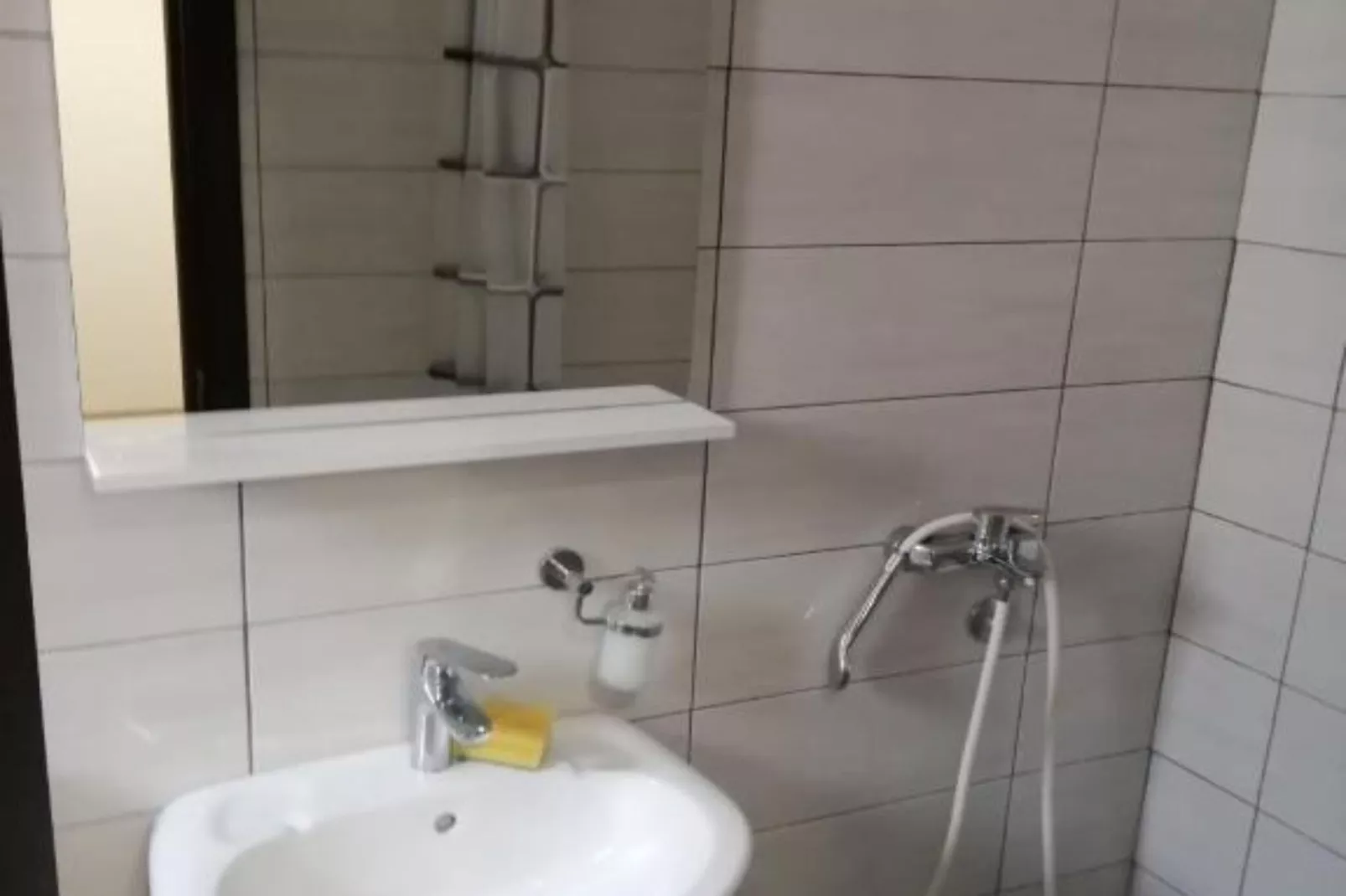 Seaside Serenity – Fresh & Modern Apartments in Igalo -  Three Bedroom Apartment 8-Bedroom