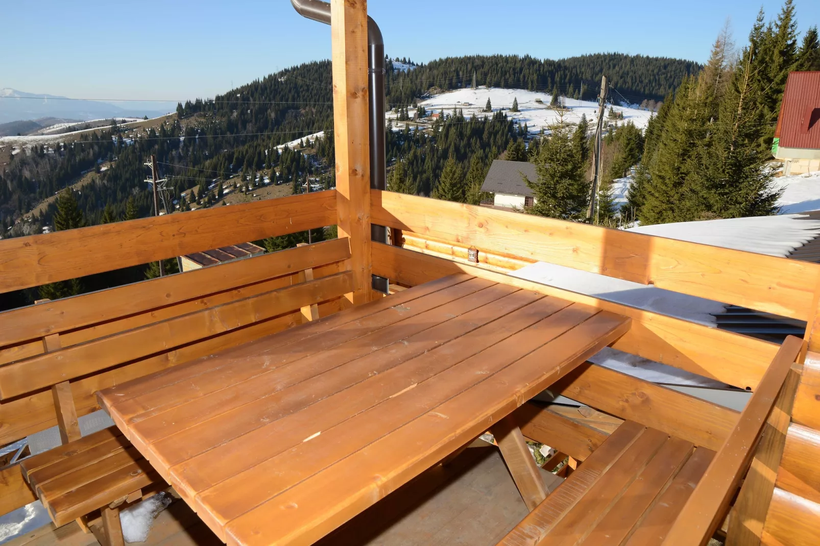 Cozy Berane Stay in Ski Area with On-Site Restaurant - Standard Cottage with balcony - Terrasse/Balkon