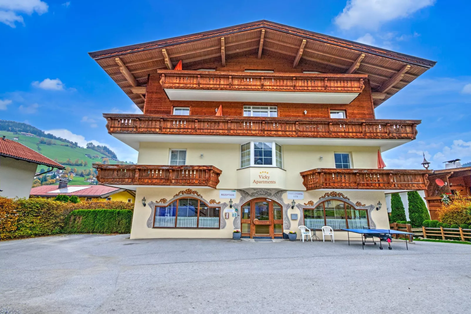 Vicky Apartment Top 5