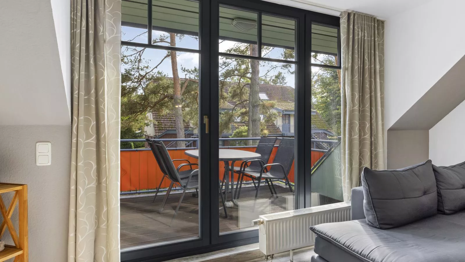 Papillon 11-5-Living room