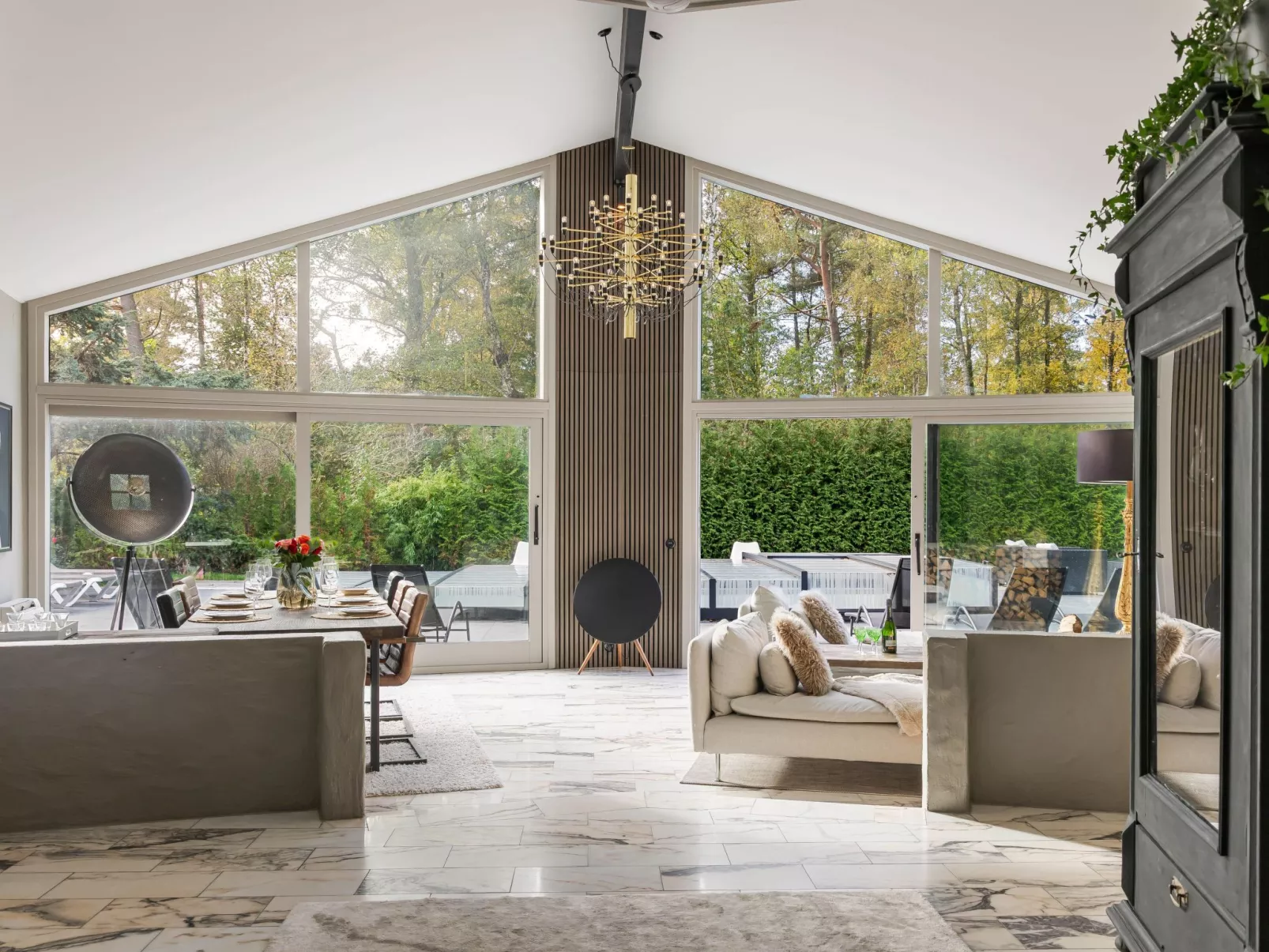 Frösakull Paradiset-Dedans