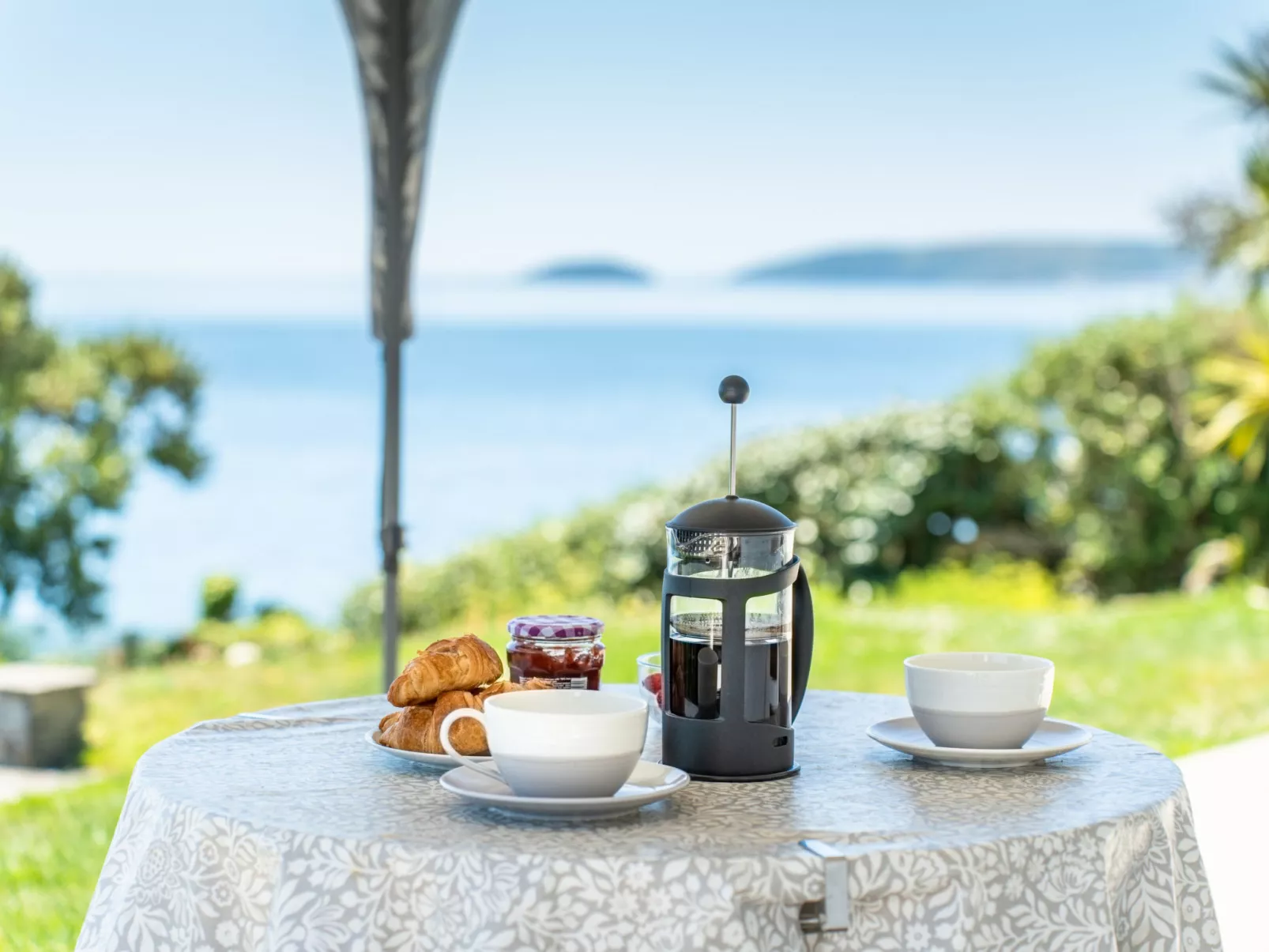 Avalon Sea Views-Dehors