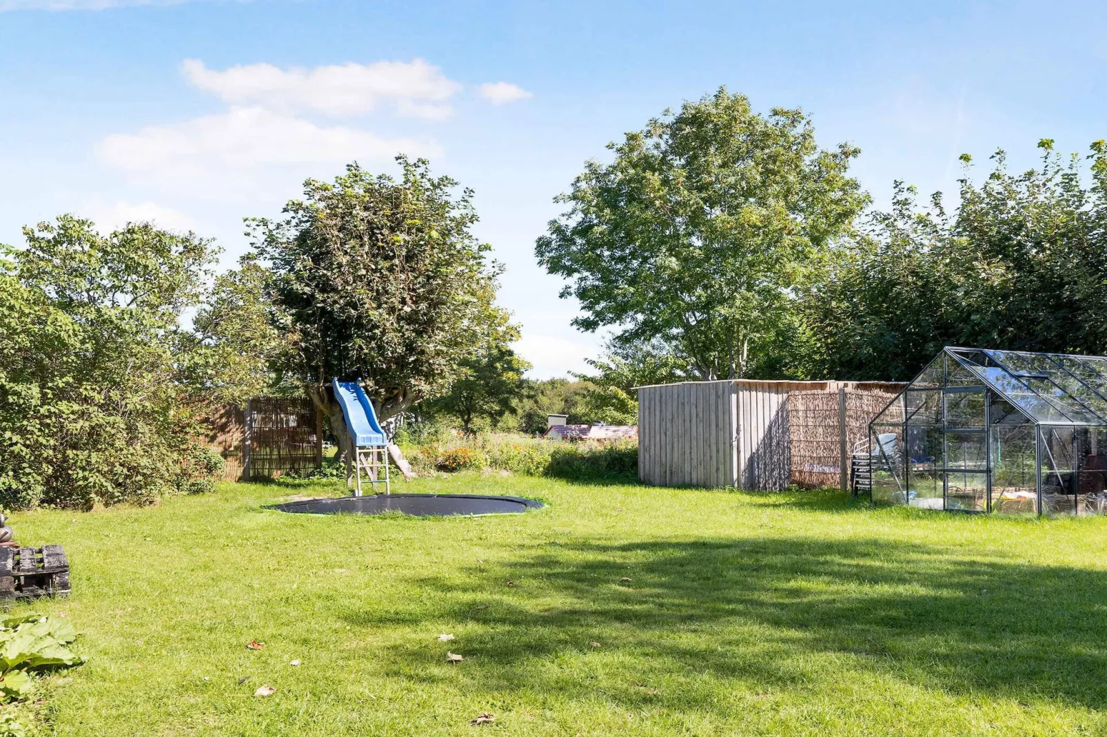 5 Sterne Ferienhaus in Orø-Im Freien