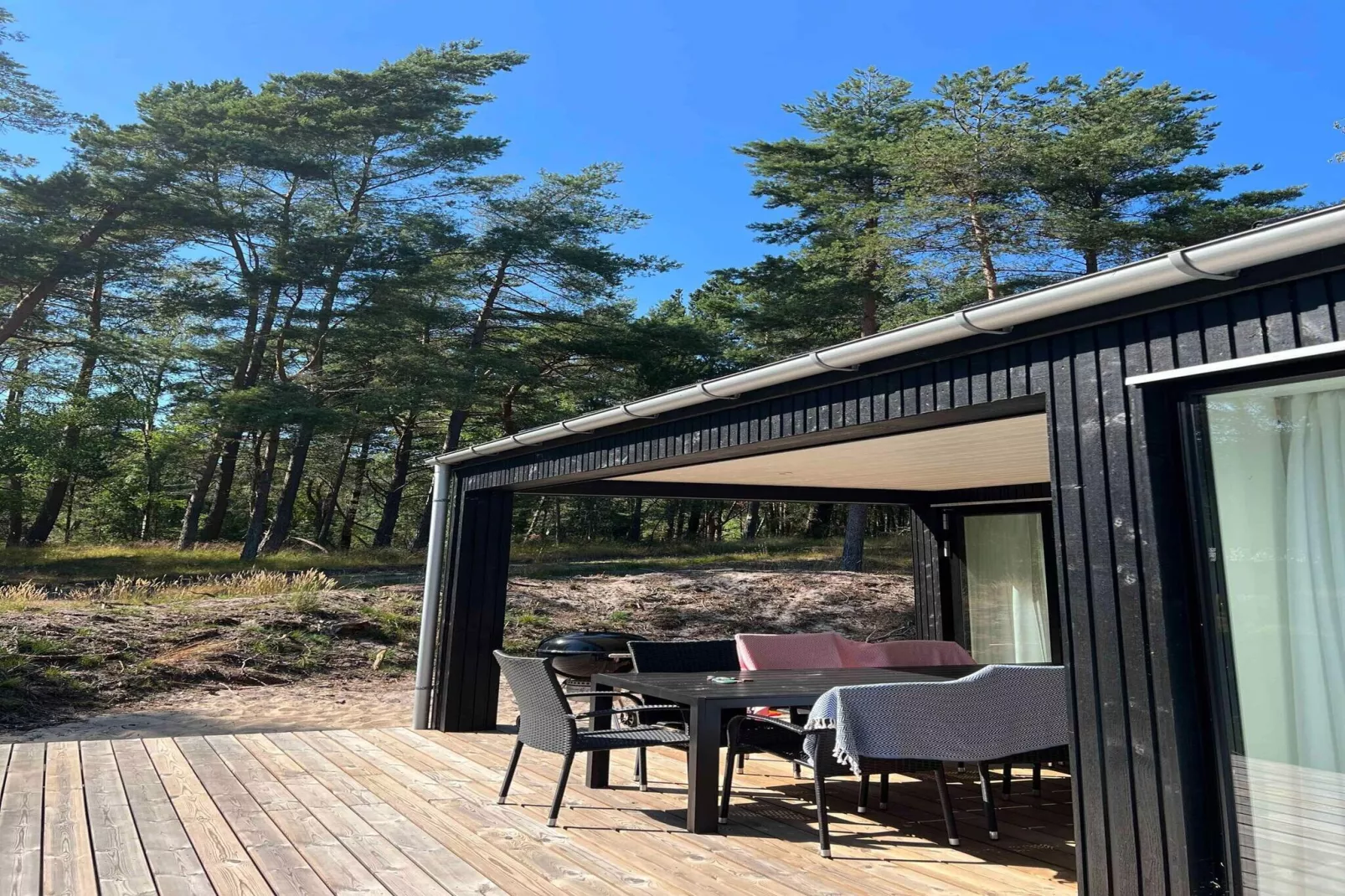 5 Sterne Ferienhaus in Nexø-Im Freien