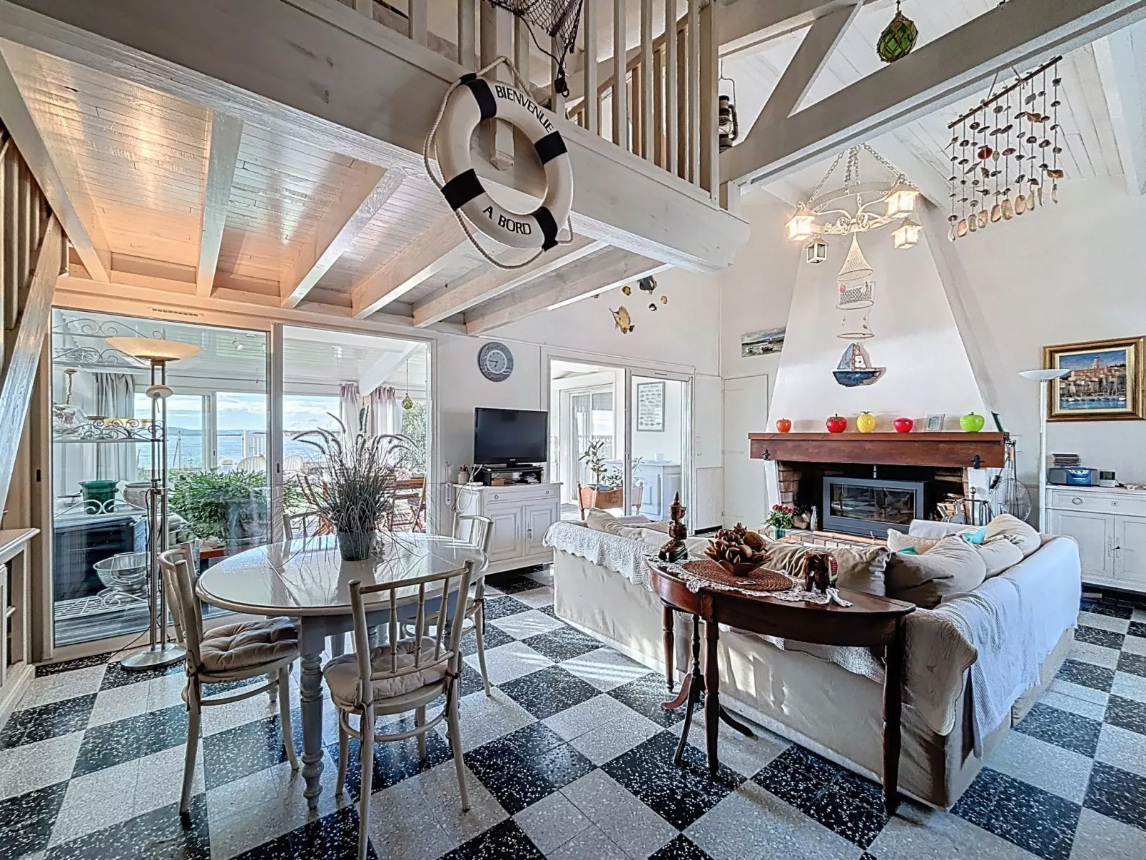 Les cabanes de Pérols-Dedans