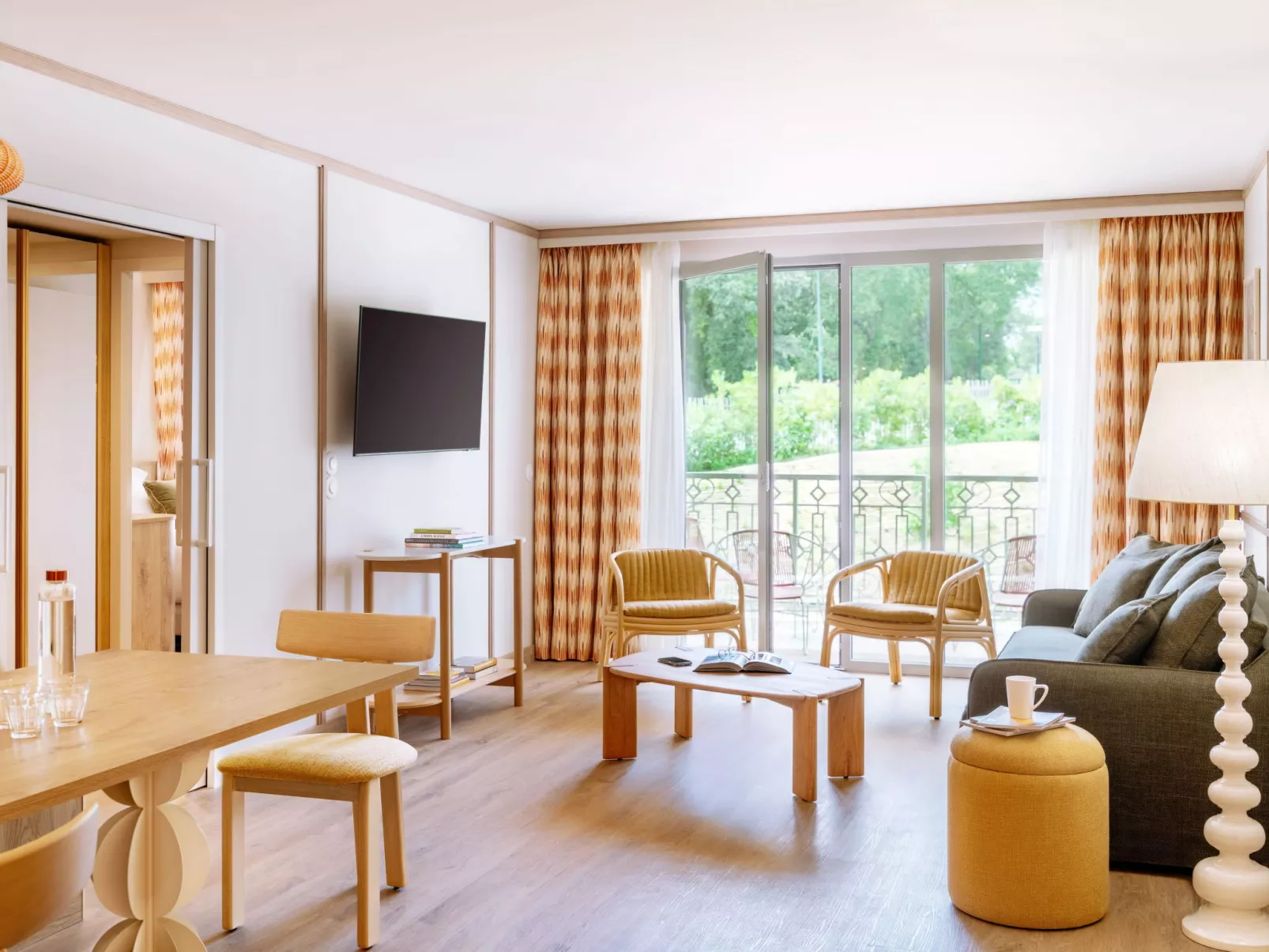 La Résidence-Inside