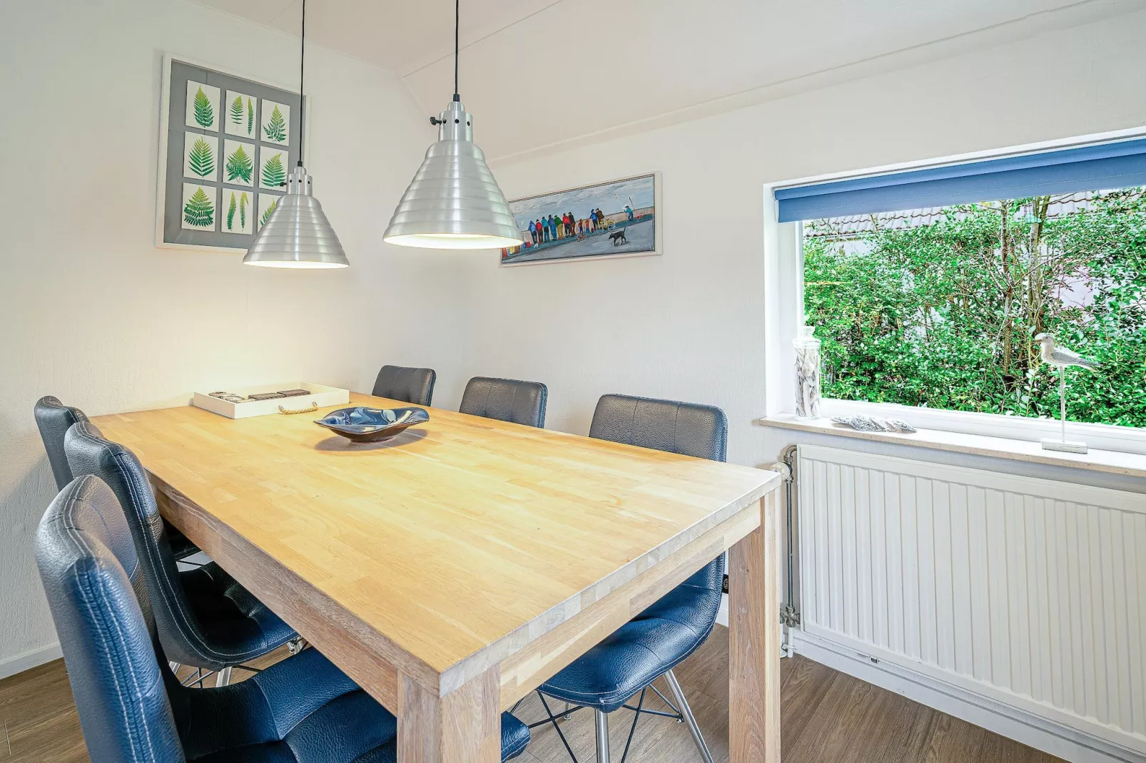 Kamperfoelie 37-Salle à manger