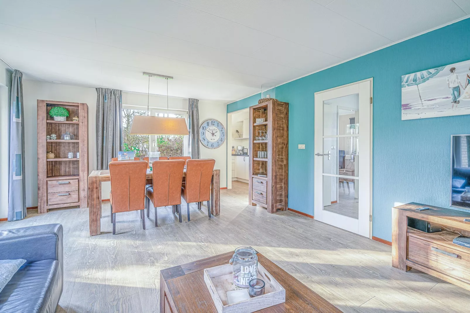 Kamperfoelie 31-Salon