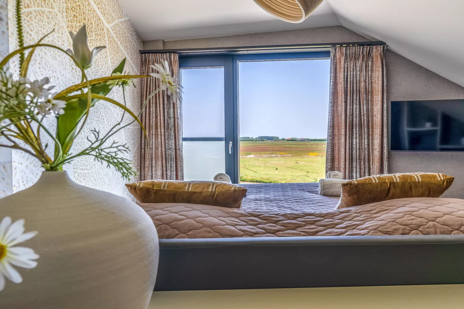 Waalburght 16-Bedroom